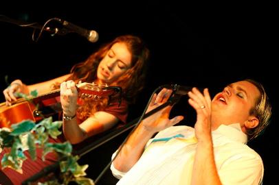 singing lessons south london brixton, online singing, skype singing, zoom singing, factime singing, learn to sing online,